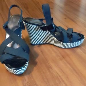 Black and white wedges